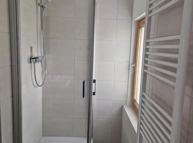 Und Monteurwohnung Schulz 코니그스부슈터하우젠